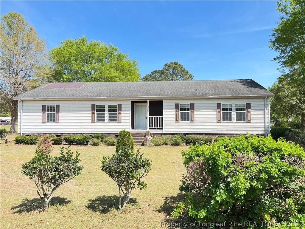 2464 Leanna DR, Eastover, NC 28312