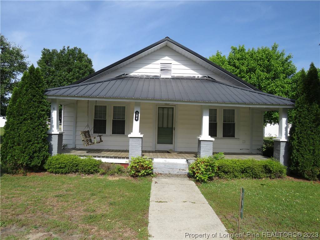 104 Spruce ST, Proctorville, NC 28340