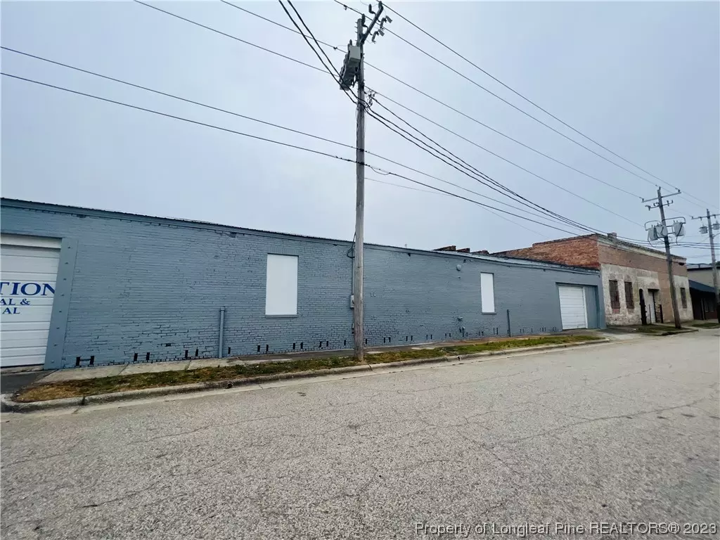 Lumberton, NC 28358,222 E 1st ST