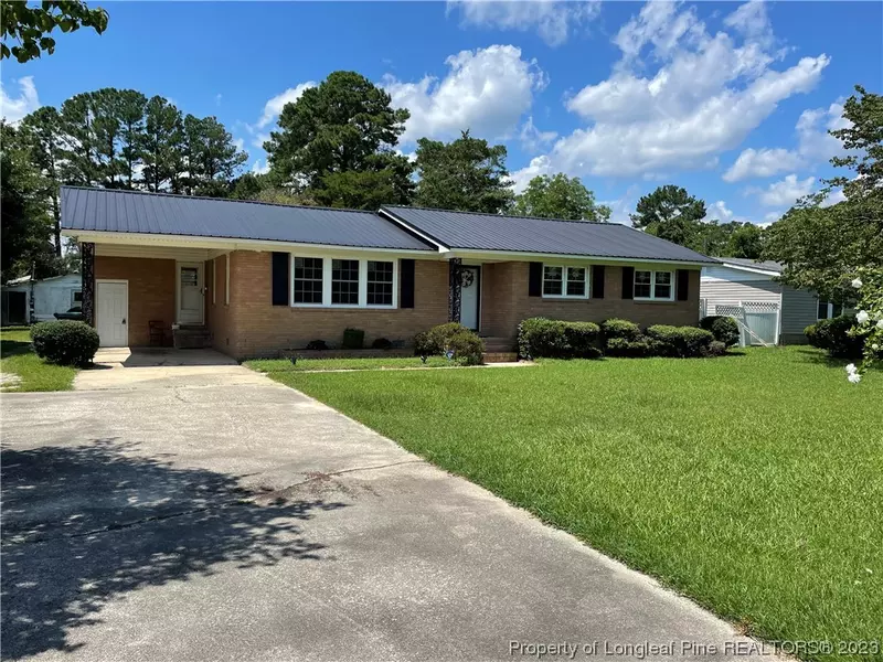 950 E White Pond RD E, Fairmont, NC 28340