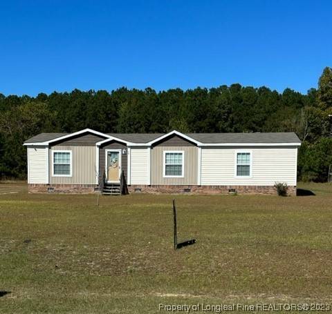 68 Old Hickory LN, Elizabethtown, NC 28337