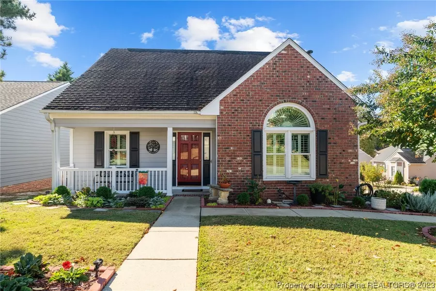 2951 Amelia DR, Fayetteville, NC 28304