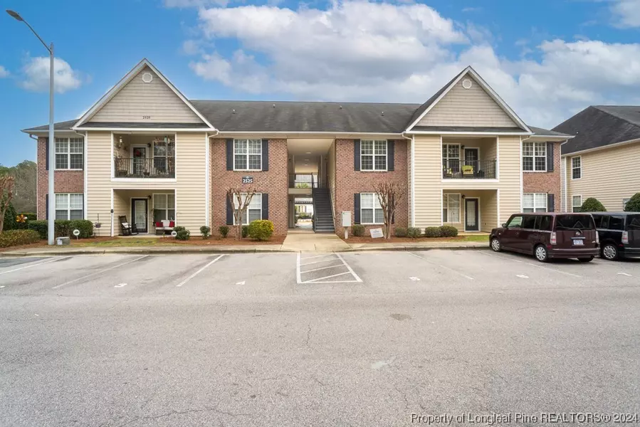 2525 Mcarthur Landing CIR #204, Fayetteville, NC 28311