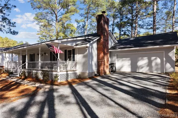 Pinebluff, NC 28373,135 Laurel Oak LN