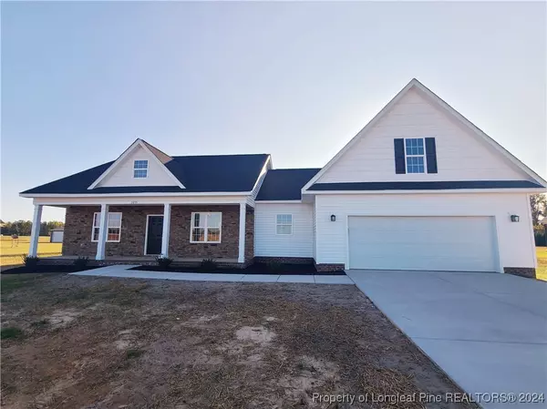 2855 HAYFIELD RD, Wade, NC 28395