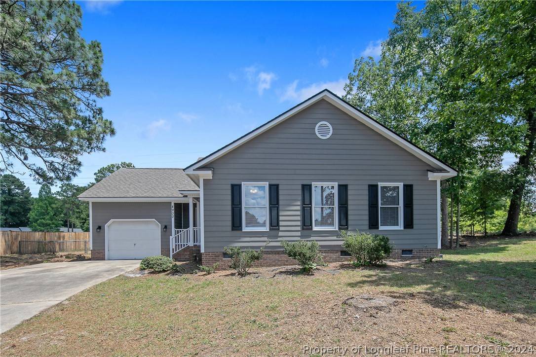 4900 Innsbrook LN, Hope Mills, NC 28348