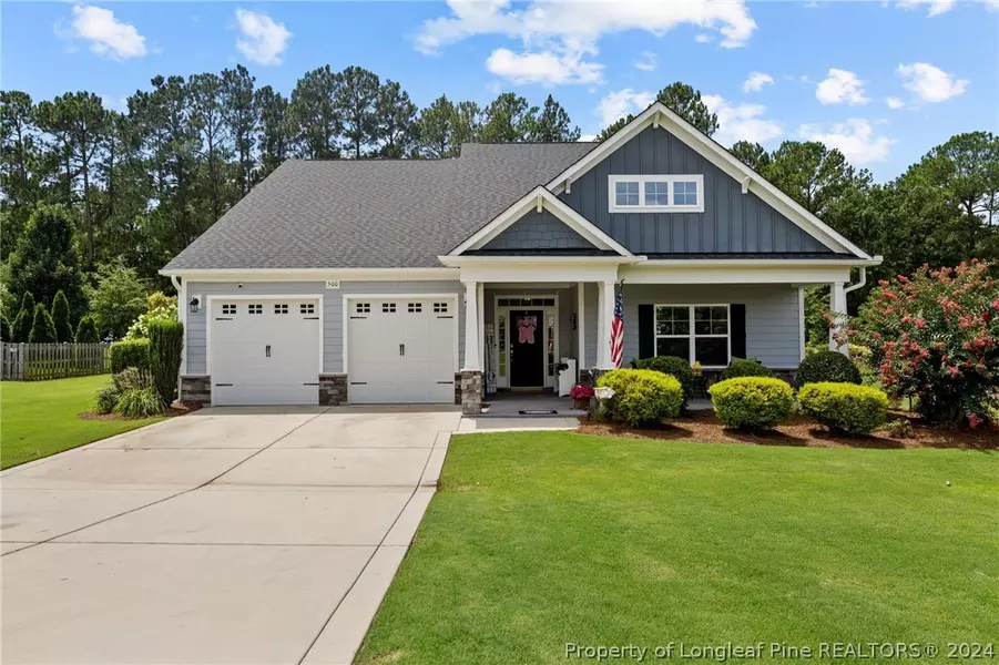 500 Goldenleaf CIR, Whispering Pines, NC 28327