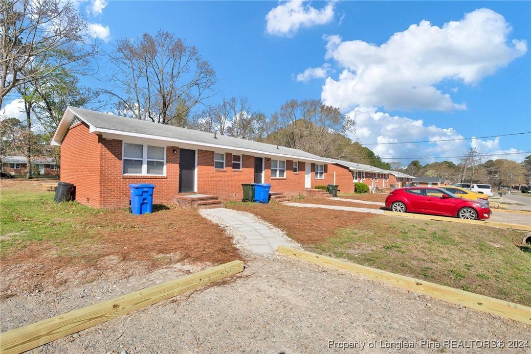 4941 Fieldcrest DR, Fayetteville, NC 28303