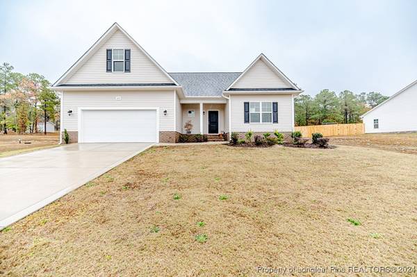 24 Black Oak PL, Spring Lake, NC 28390