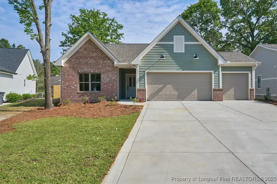 711 Tanager DR, Vass, NC 28394