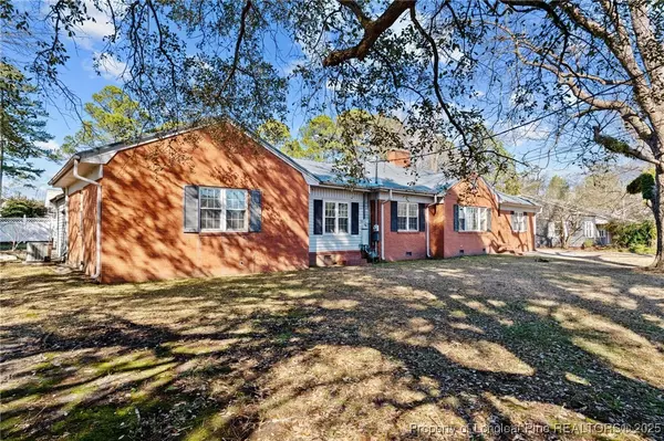 Roseboro, NC 28382,307 E Roseboro ST