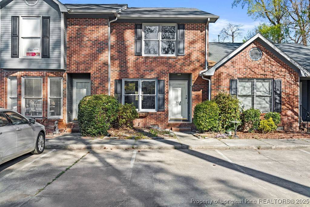304 Ayrshire CT, Fayetteville, NC 28311
