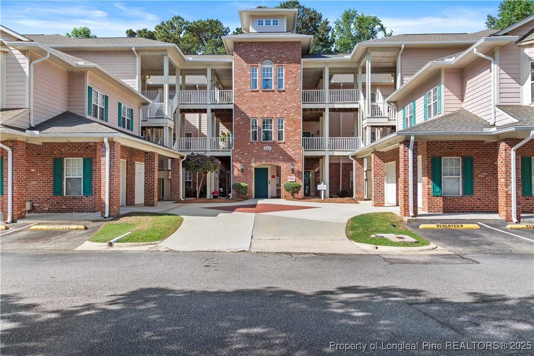 824 Sage Creek LN #10, Fayetteville, NC 28305