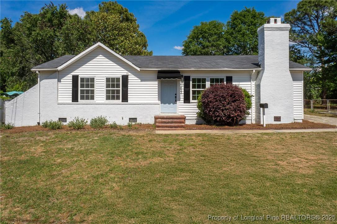 1833 Wayne LN, Fayetteville, NC 28304