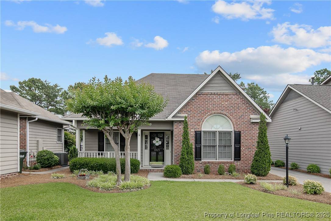 1821 Stetson LN, Fayetteville, NC 28304