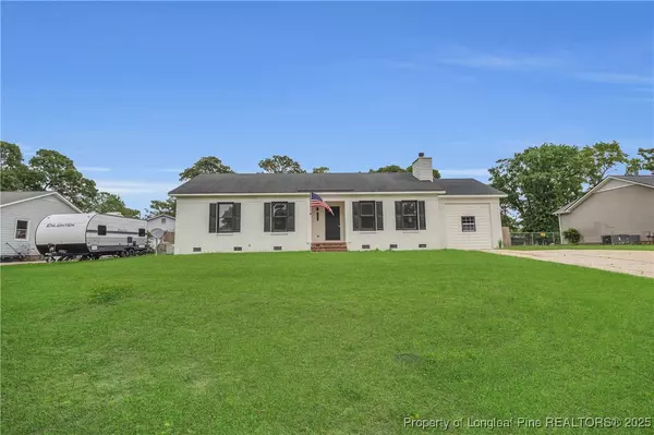 5824 Labonte DR, Hope Mills, NC 28348
