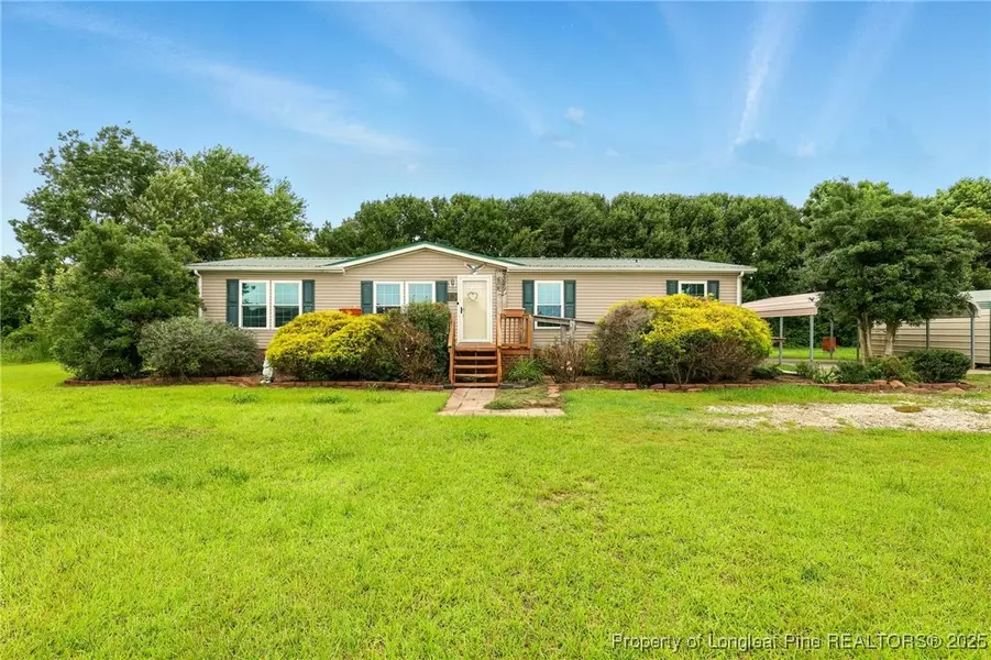 51 Crestview LN, Newton Grove, NC 28366