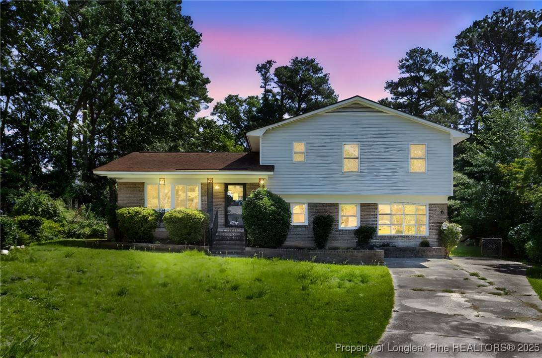 6302 Easthampton CT, Fayetteville, NC 28314