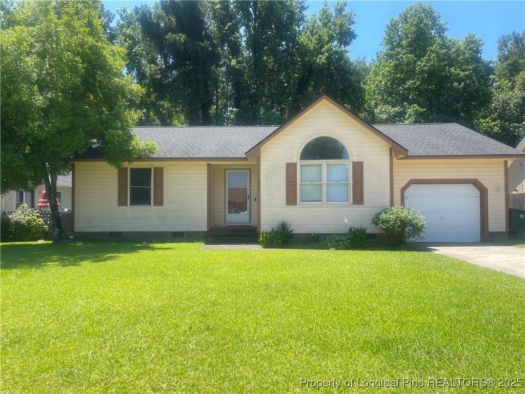 5587 Arapahoe CT, Fayetteville, NC 28304