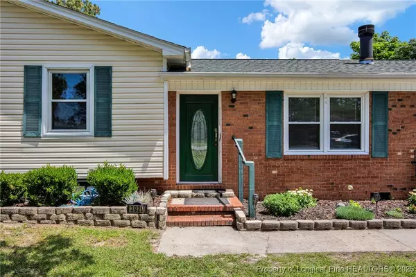 3929 Heidelberg DR, Hope Mills, NC 28348