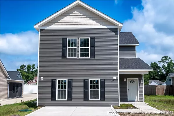 90 Miry Creek LN, Clinton, NC 28328