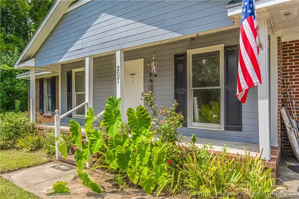 Raeford, NC 28376,207 Whitechapel LN