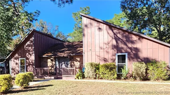 6804 Timbercroft LN, Fayetteville, NC 28314