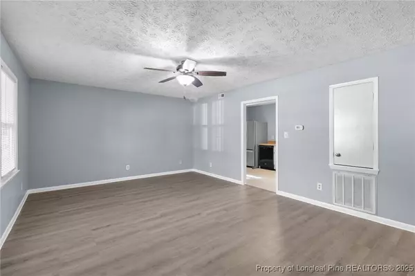 Hope Mills, NC 28348,3633 Metric DR