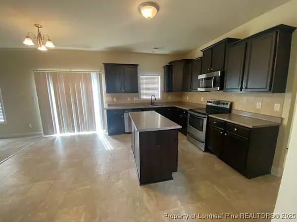 Fayetteville, NC 28306,3557 Castlefield LN