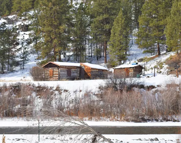 Cascade, MT 59421,35 Powerline RD