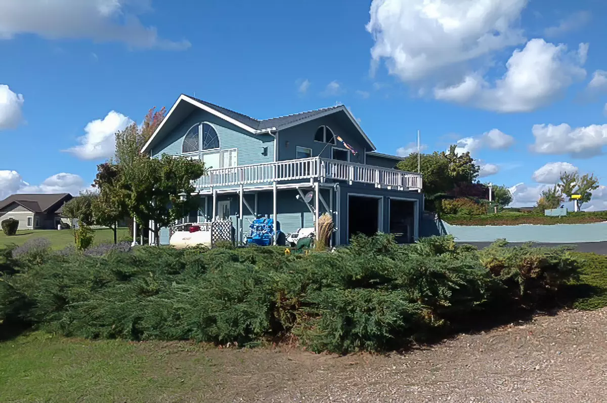 Polson, MT 59860,35333 E South Hills WAY