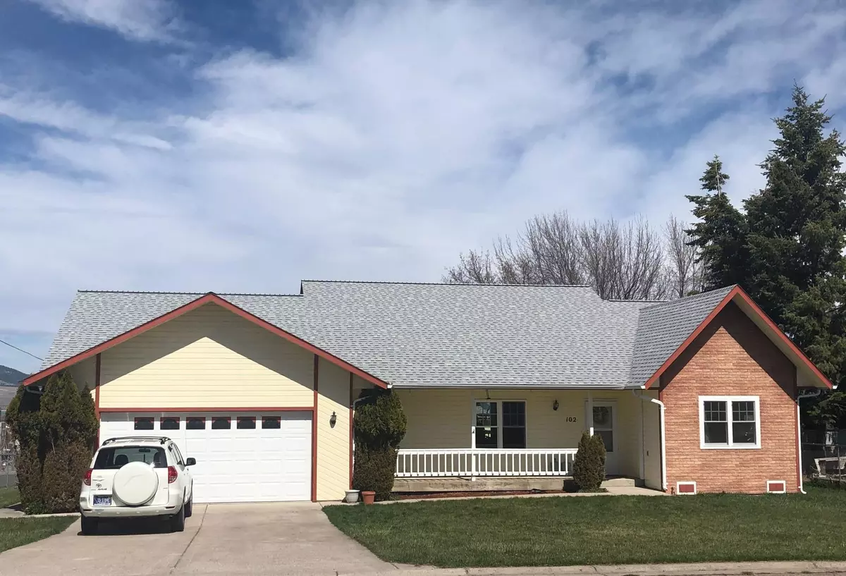 Polson, MT 59860,102 Island View DR