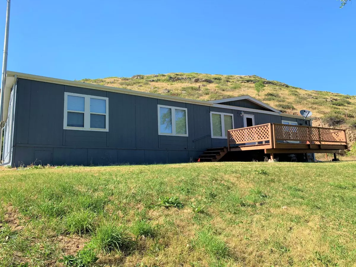 Sand Coulee, MT 59472,67 Gulch LN