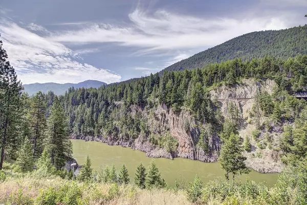 Superior, MT 59872,221 Shangrila LN