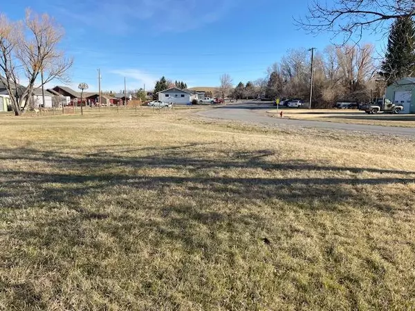 Choteau, MT 59422,813 2nd ST NE