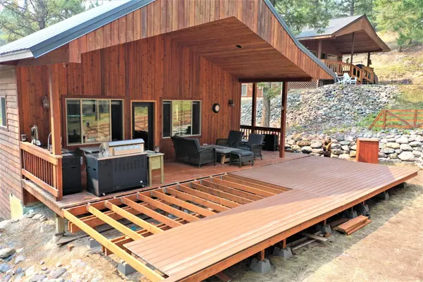 Rexford, MT 59930,555 Kokanee DR W