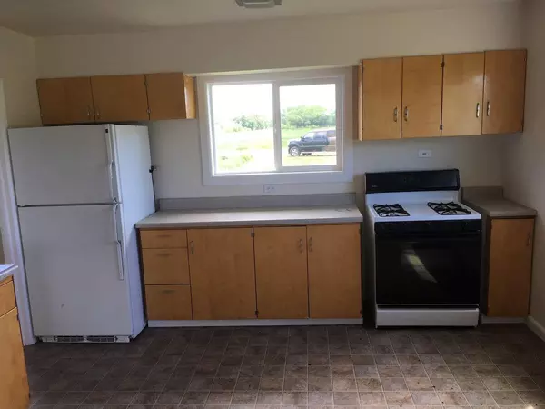 Glasgow, MT 59230,2 Chokecherry LN