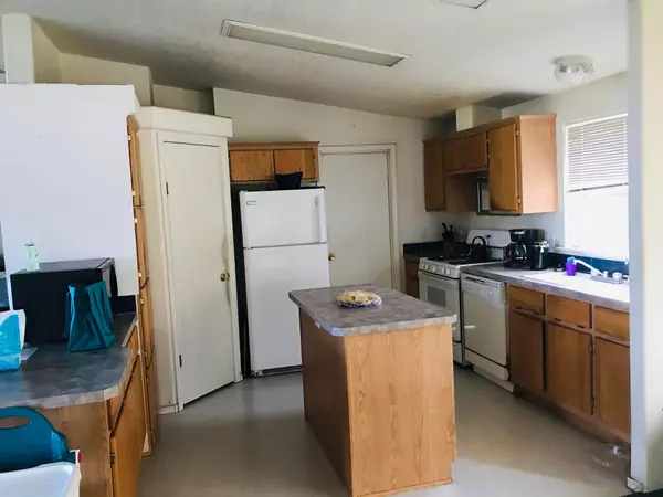 Victor, MT 59875,297 A ST N