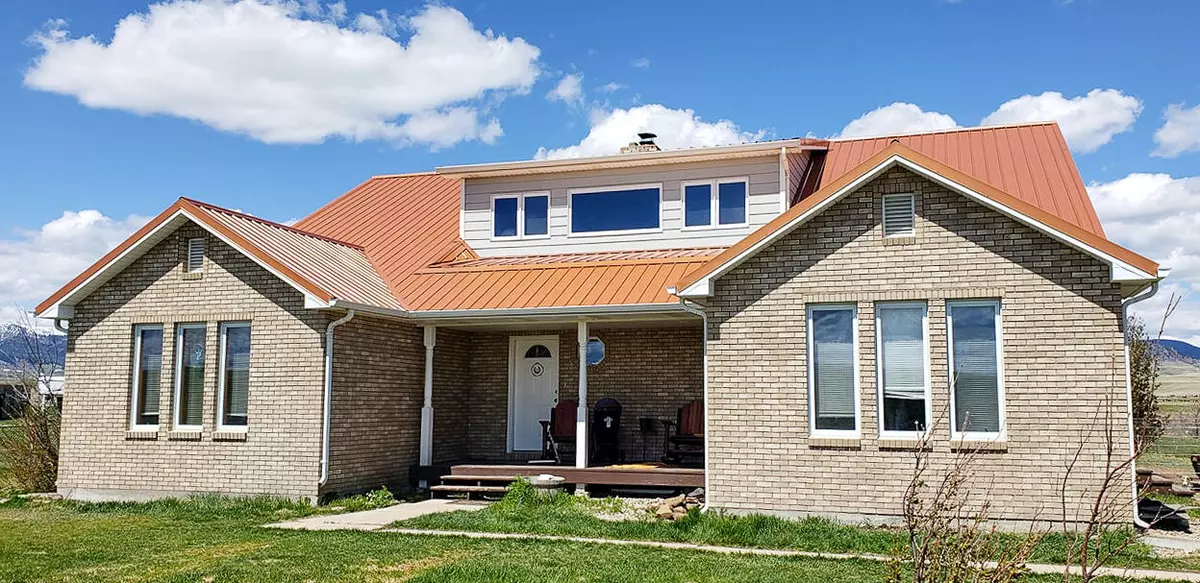 Geyser, MT 59447,1870 S Peak RD