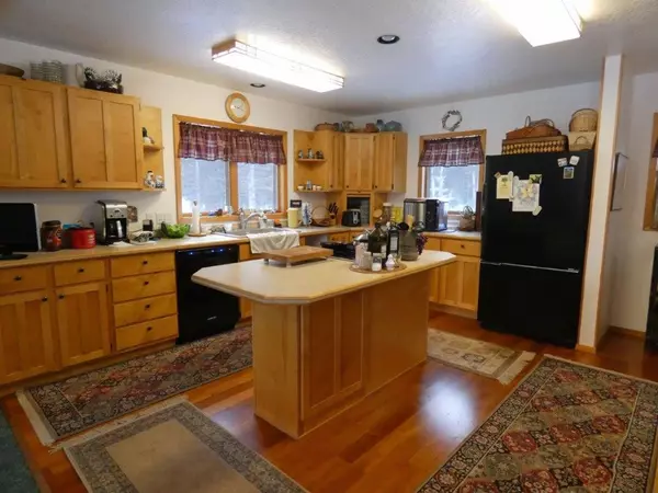 Seeley Lake, MT 59868,1675 Double Arrow RD