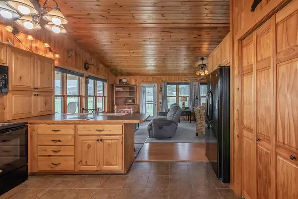 Winston, MT 59647,161 Weasel Creek RD