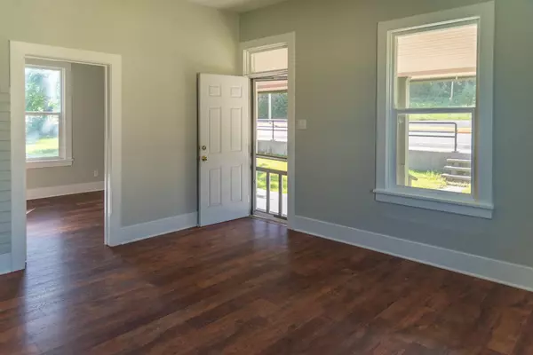 Bonner, MT 59823,9504 Hwy 200 E