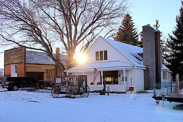 Sand Coulee, MT 59472,28 Roberts AVE