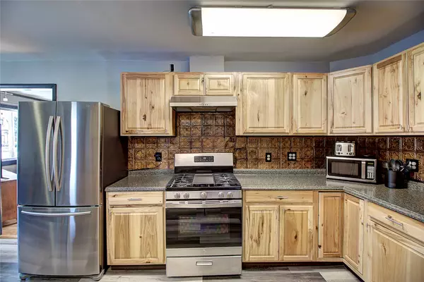 Saint Ignatius, MT 59865,104 Flathead ST