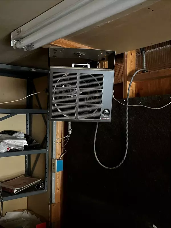 Sweet Grass, MT 59484,100 Railroad ST