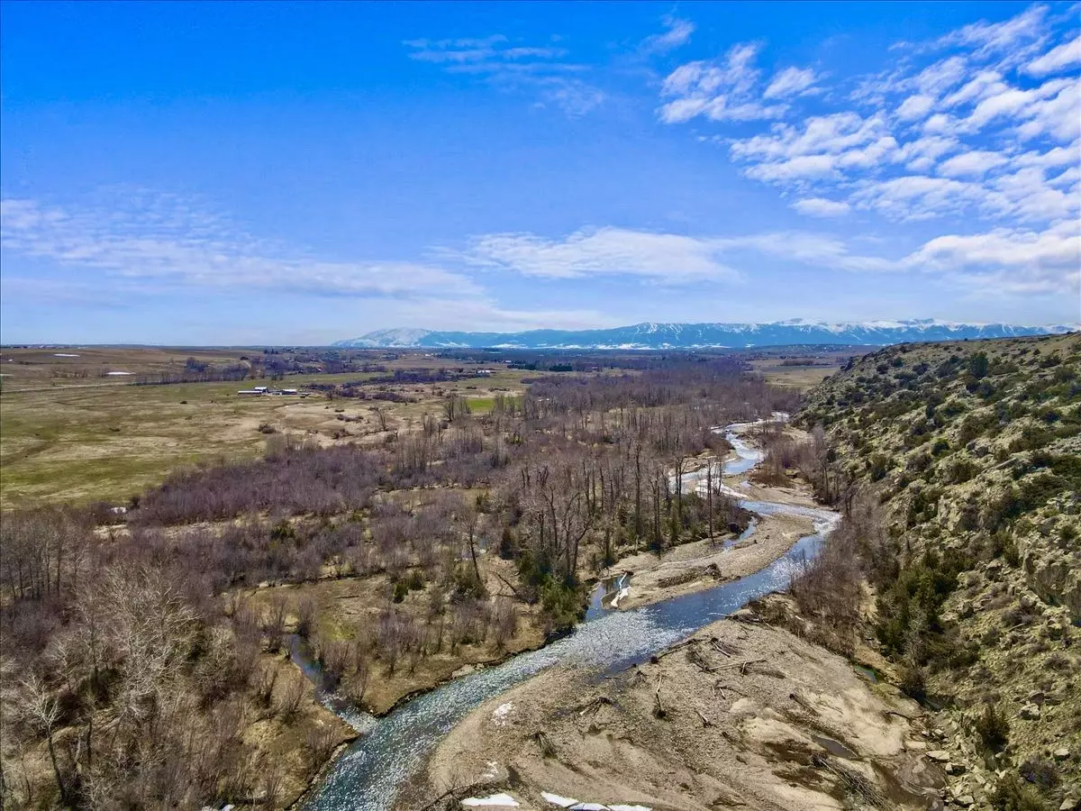 Roberts, MT 59070,0 Hwy 212