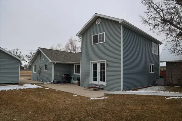 Valier, MT 59486,515 Marias AVE