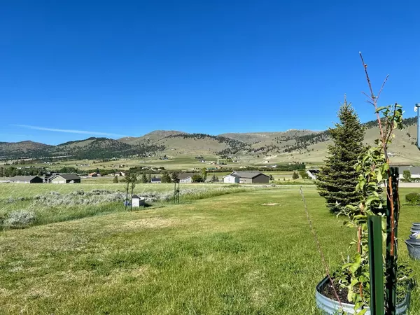 East Helena, MT 59635,14 Cedar Waxwing RD