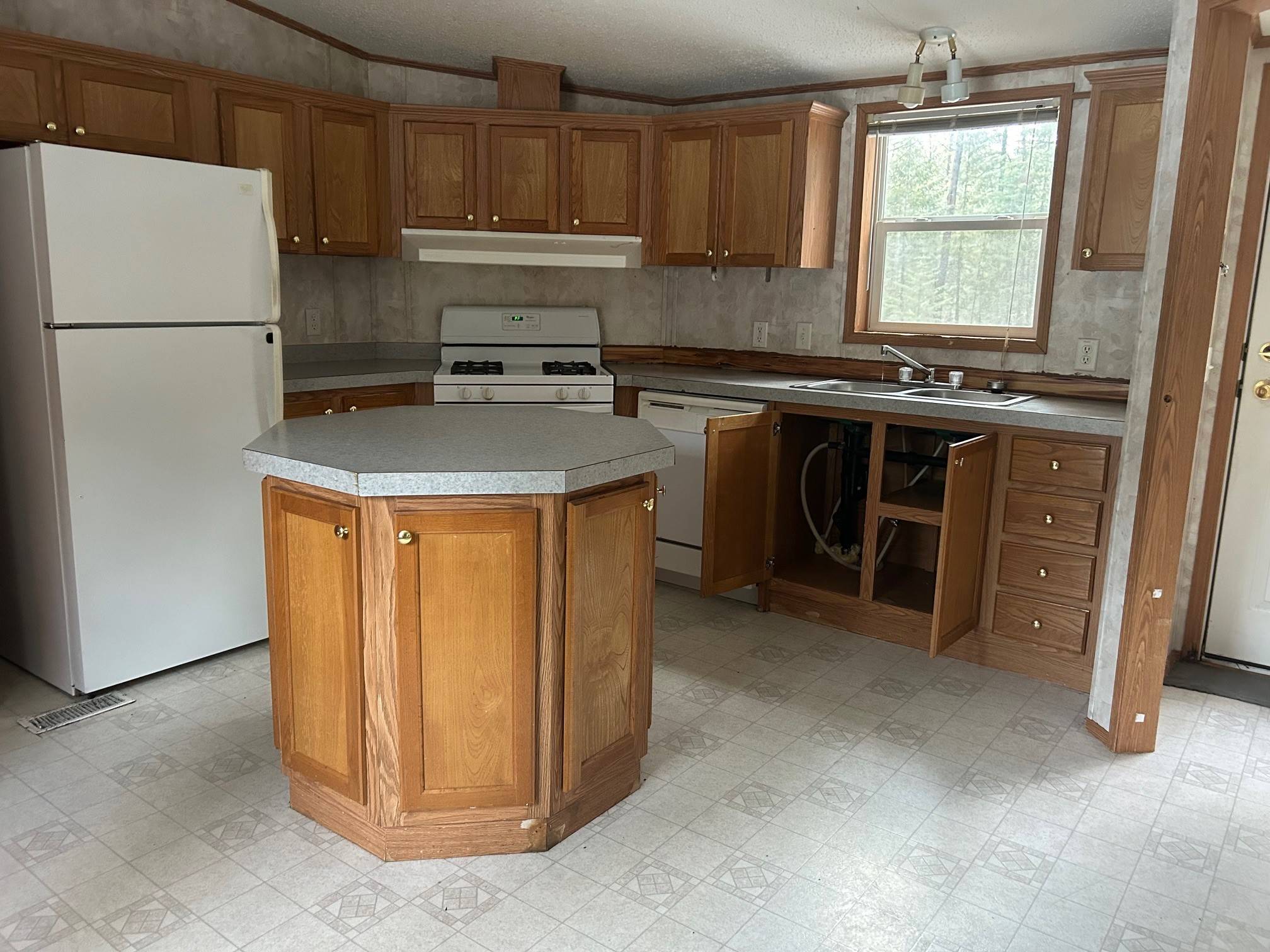 Ronan, MT 59864,32408 Timberlane RD