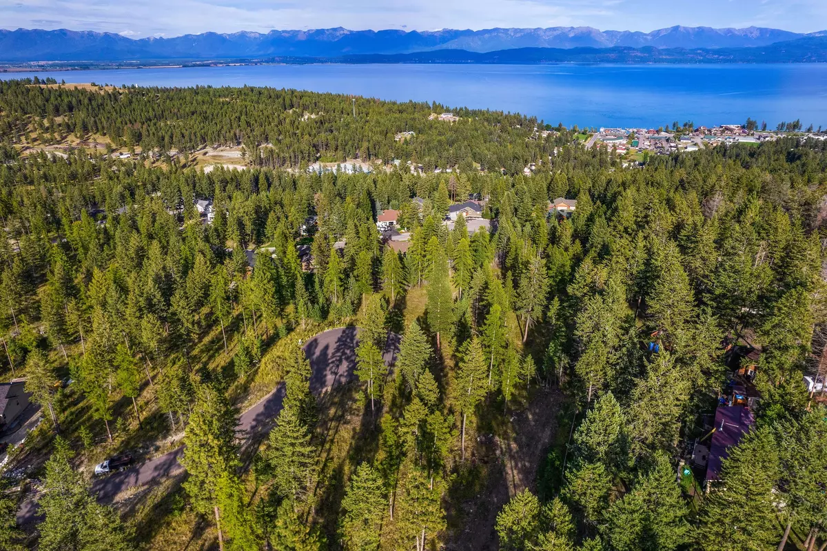 Lakeside, MT 59922,120 Bay CT